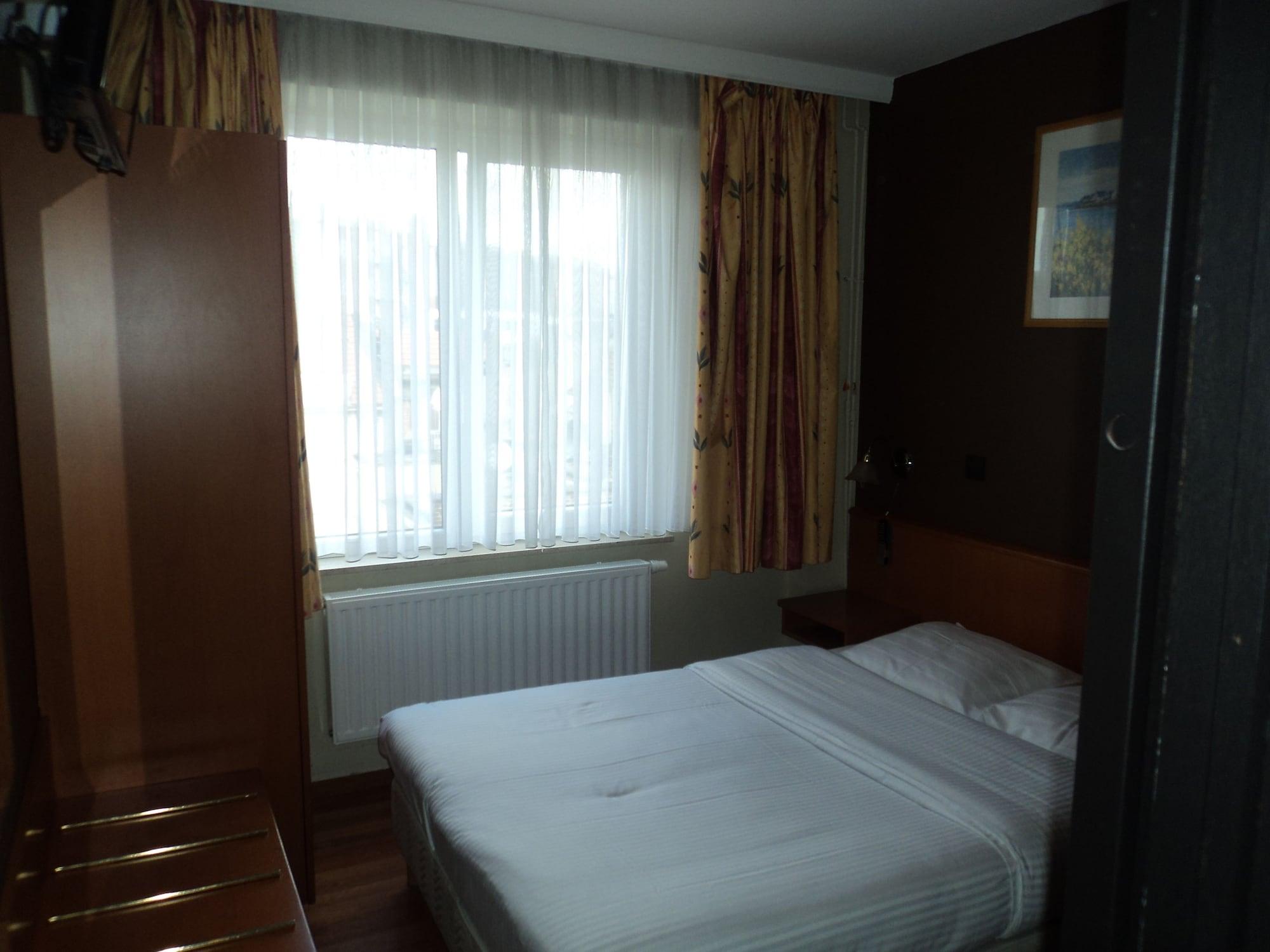 Albert Hotel Saint-Josse-ten-Noode Екстер'єр фото